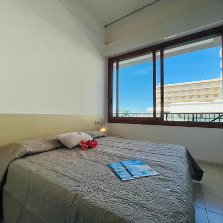 Laguna Grande Sea View Apartment