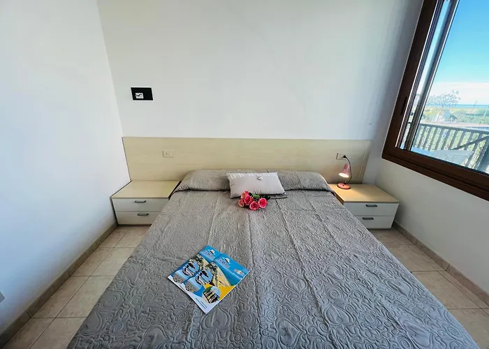 Apartment Laguna Grande Sea View